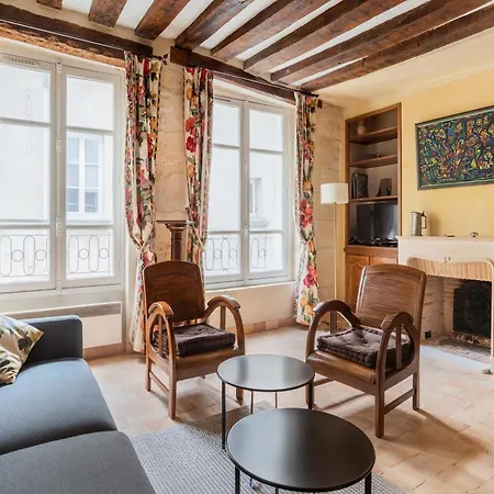 Bnbnova - Latin Quarter - Pantheon & Luxembourg Gardens Apartment